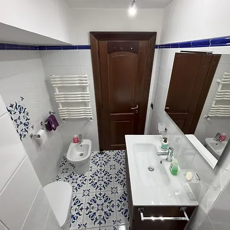 Ai Quattro Cantoni Apartment Rome